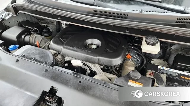 Hyundai The New Grand Starex id 3723163 из Кореи 16