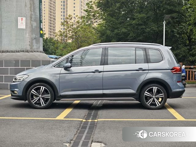 Volkswagen Touran L id 4290593 из Китая 25