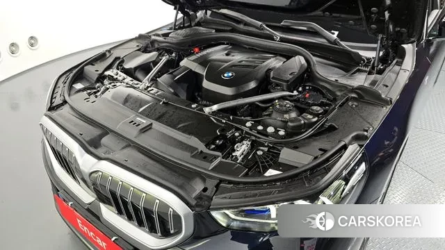 BMW 5 Series (G60) id 3426139 из Кореи 16