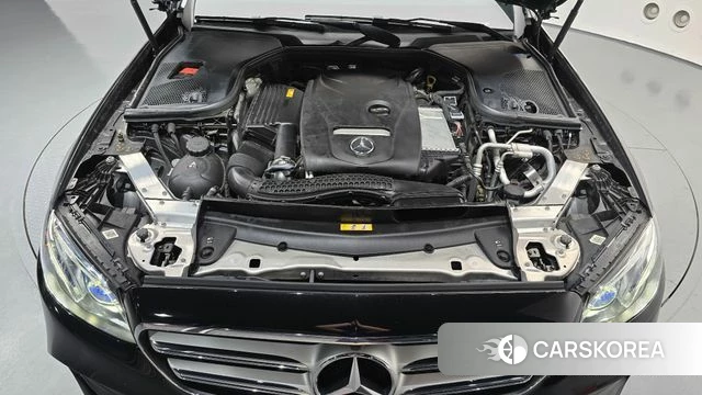 Mercedes-Benz E-Class W213 id 4551628 из Кореи 31