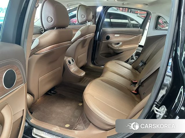 Mercedes-Benz E-class id 4272446 из Китая 7