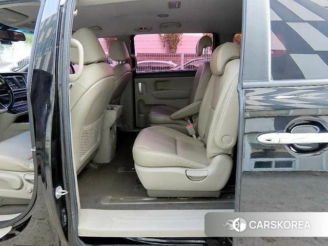 Kia The New Carnival id 4453429 из Кореи 16