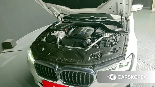 BMW 5 Series (G30) id 3115364 из Кореи 16