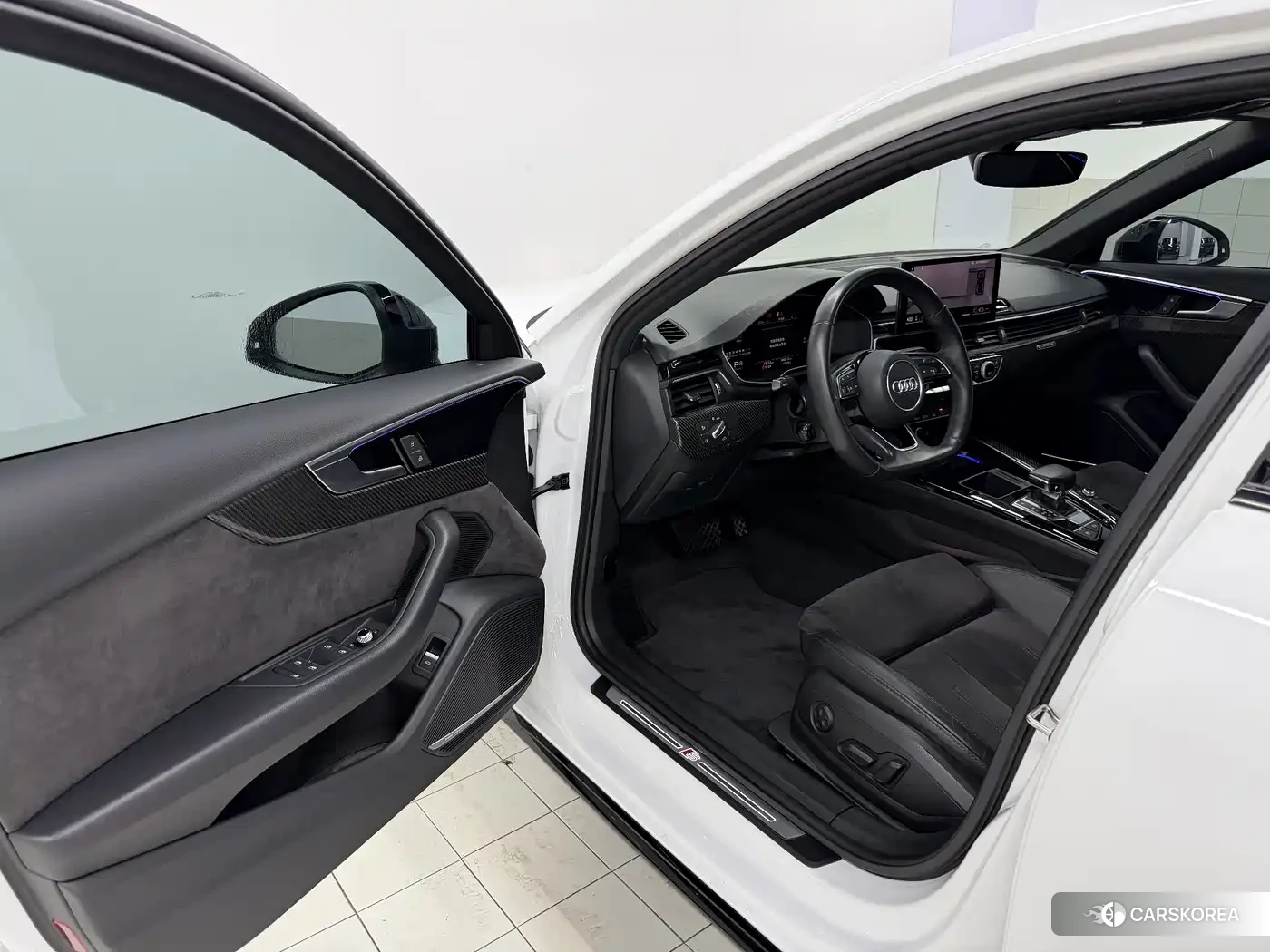Audi A4L id 4539083 из Китая 15