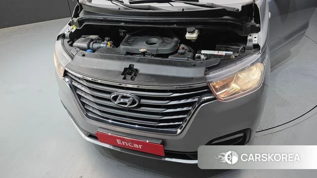 Hyundai The New Grand Starex id 3867592 из Кореи 16