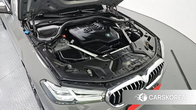 BMW 5 Series (G30) id 3562374 из Кореи 16