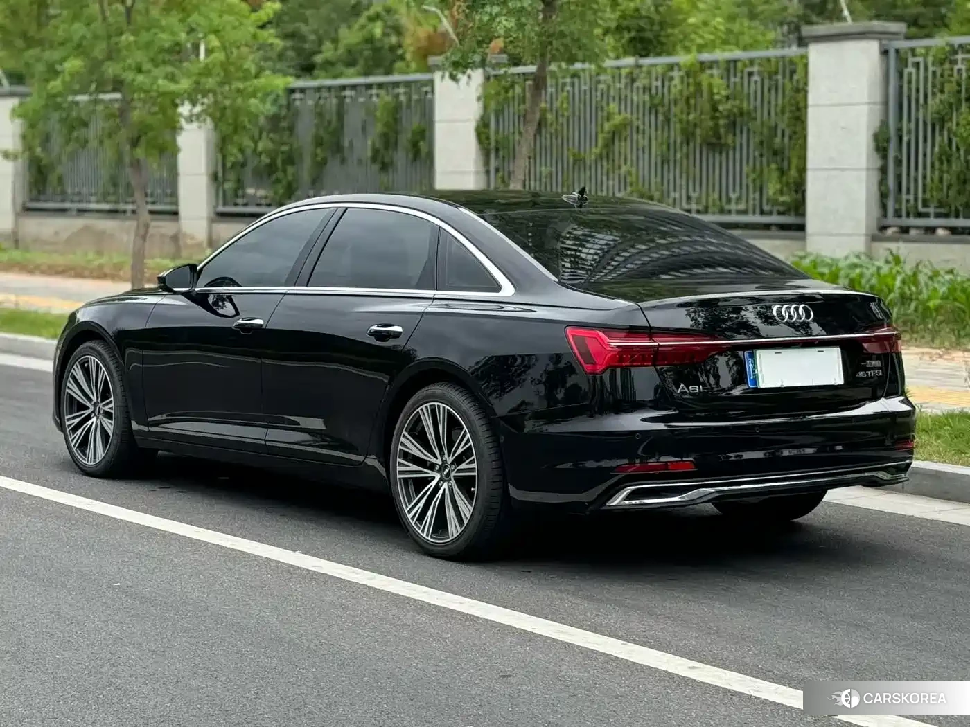 Audi A6L 2023 Черный из Китая, фото 6