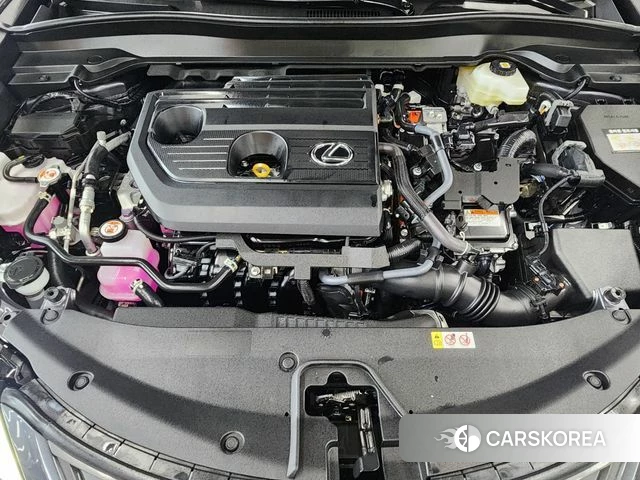 Lexus UX300h id 4629914 из Кореи 15