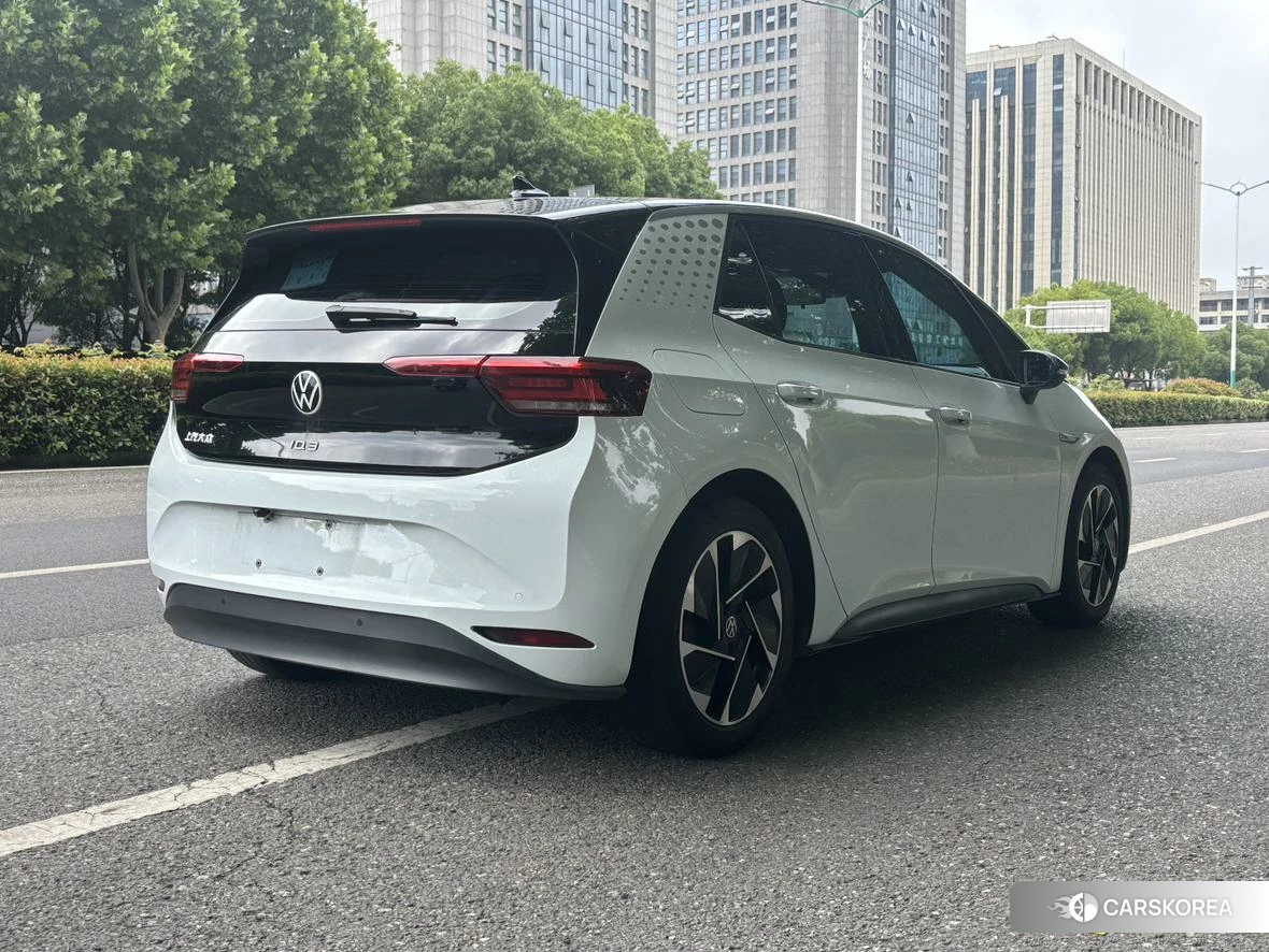 Volkswagen ID.3 2022 Белый из Китая, фото 6