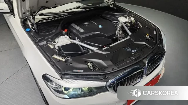 BMW 5 Series (G30) id 3013646 из Кореи 16