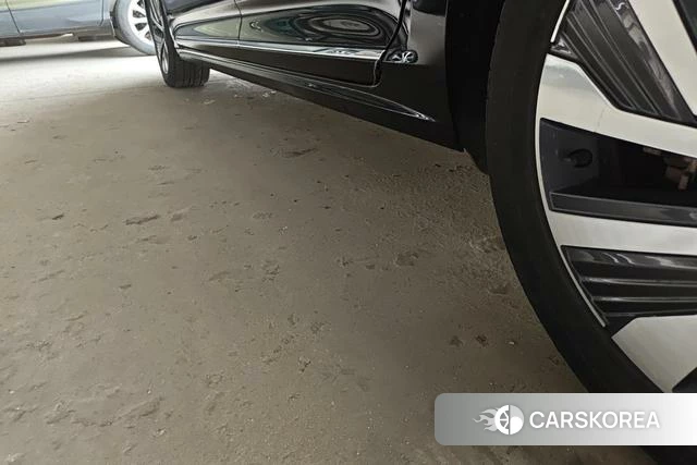Volkswagen Passat PHEV id 4272271 из Китая 13