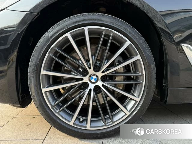 BMW 5 series id 3920471 из Китая 12