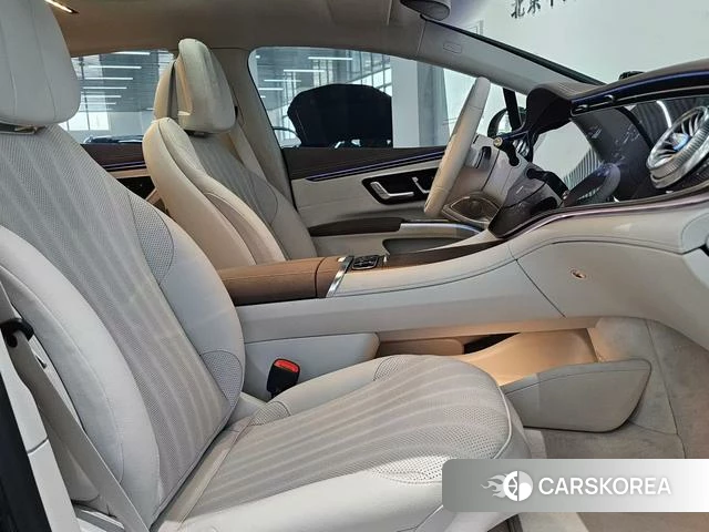 Mercedes-Benz EQS 2024 Темно-серый из Китая, фото 6
