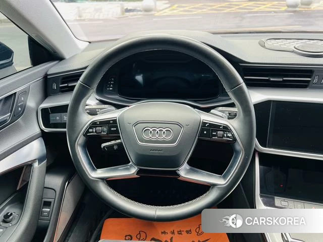 Audi A7L id 4328759 из Китая 15