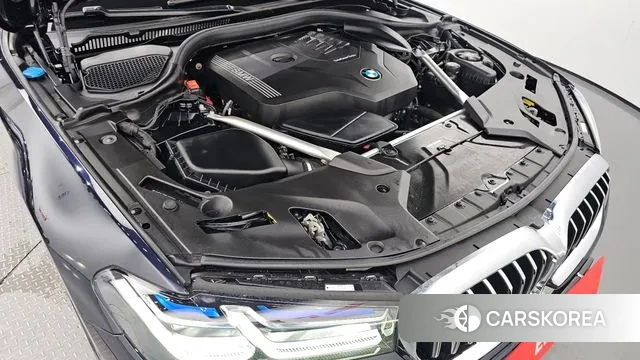 BMW 5 Series (G30) id 3037069 из Кореи 16