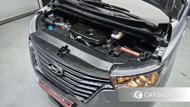 Hyundai The New Grand Starex id 3541296 из Кореи 16