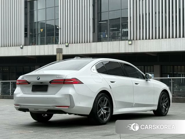 BMW 5 series id 3944904 из Китая 25