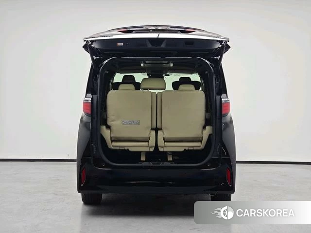 Toyota Elfa id 4273332 из Китая 16