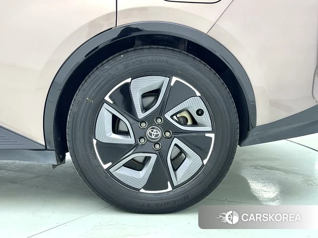 Toyota bZ3 id 3957878 из Китая 16