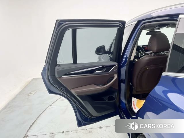 BMW X3 id 4358921 из Китая 24