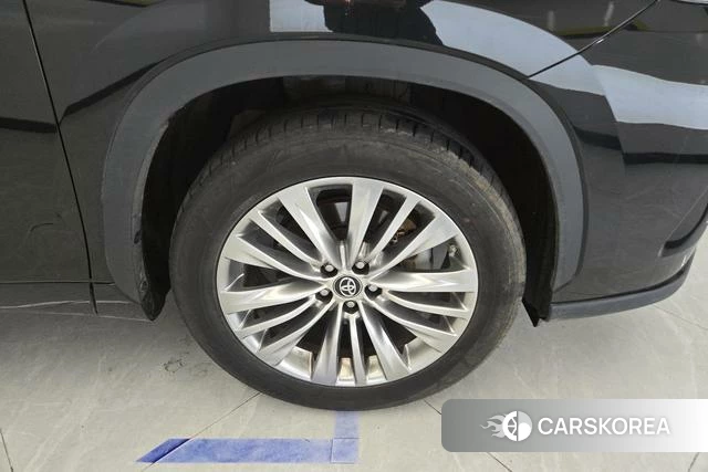 Toyota Highlander id 4213056 из Китая 13
