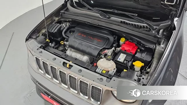 Jeep Renegade id 3722161 из Кореи 16