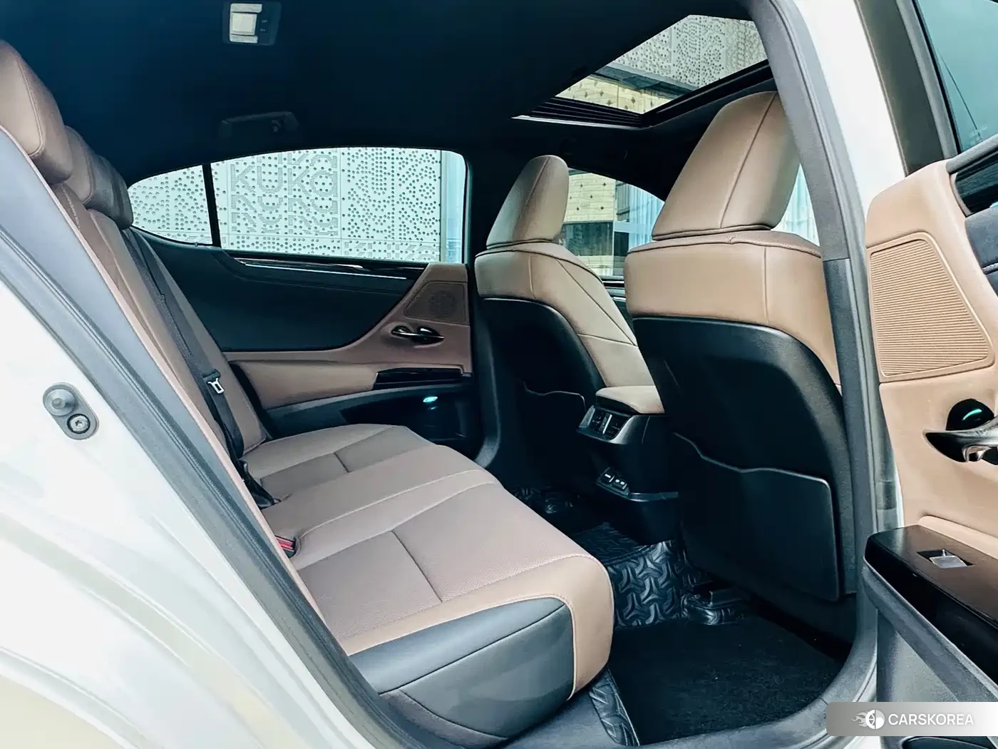 Lexus ES id 4654559 из Китая 21
