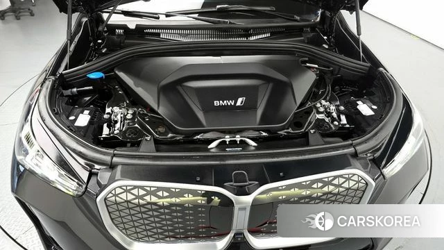 BMW iX1 (U11) id 4322124 из Кореи 29