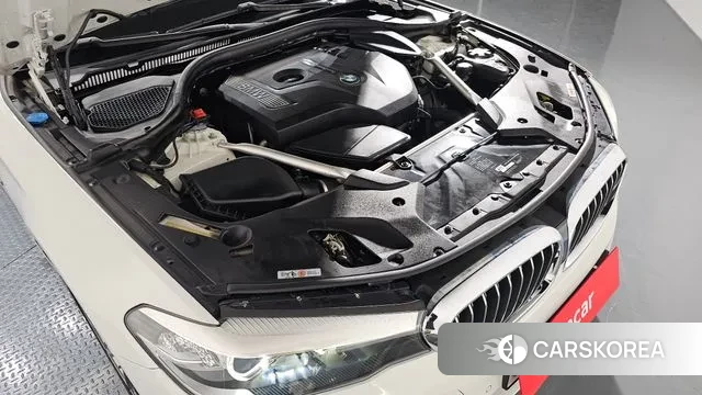 BMW 5 Series (G30) id 3374983 из Кореи 16