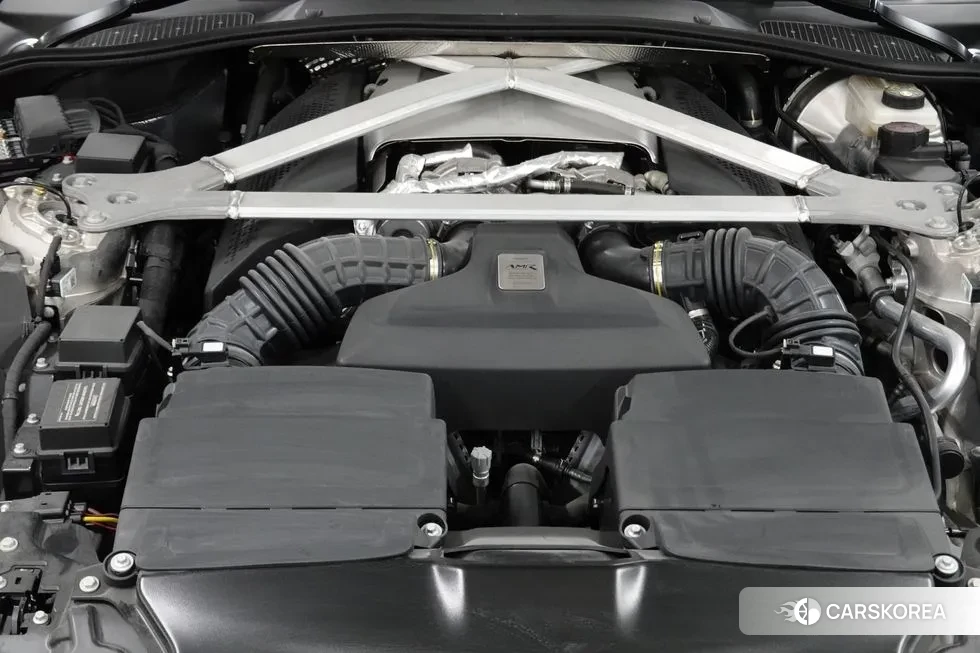 Aston Martin Vantage 2nd Generation id 1857576 из Кореи 16