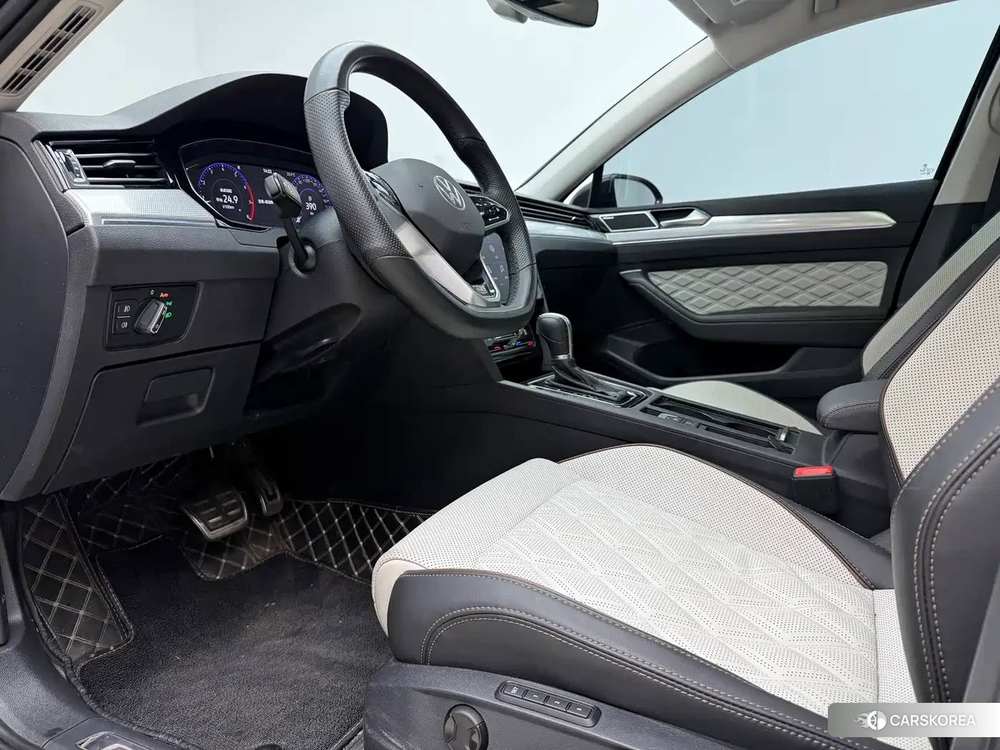Volkswagen Magotan id 4578252 из Китая 12