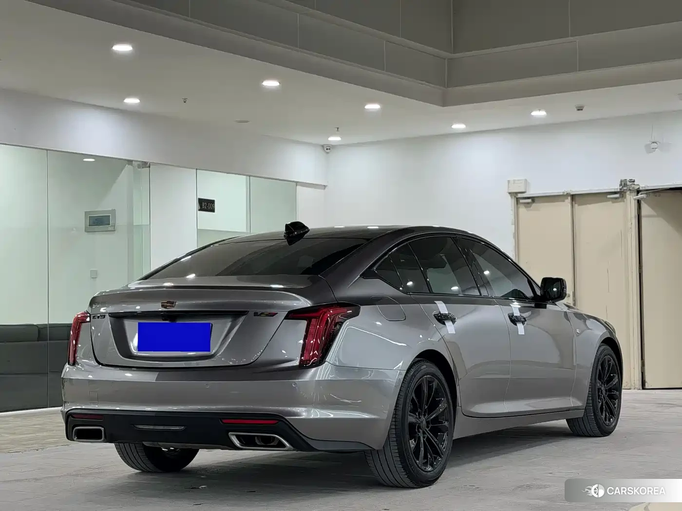 Cadillac CT5 2024 Silver/gray из Китая, фото 6
