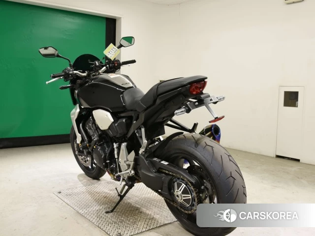 Проданный Honda CB1000R id 4374170 из Японии, фото 6