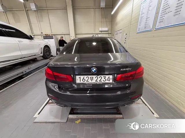 BMW 5 Series (G30) 2020 Серый из Кореи, фото 6