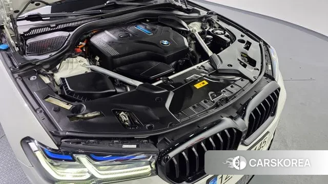 BMW 5 Series (G30) id 3717392 из Кореи 16