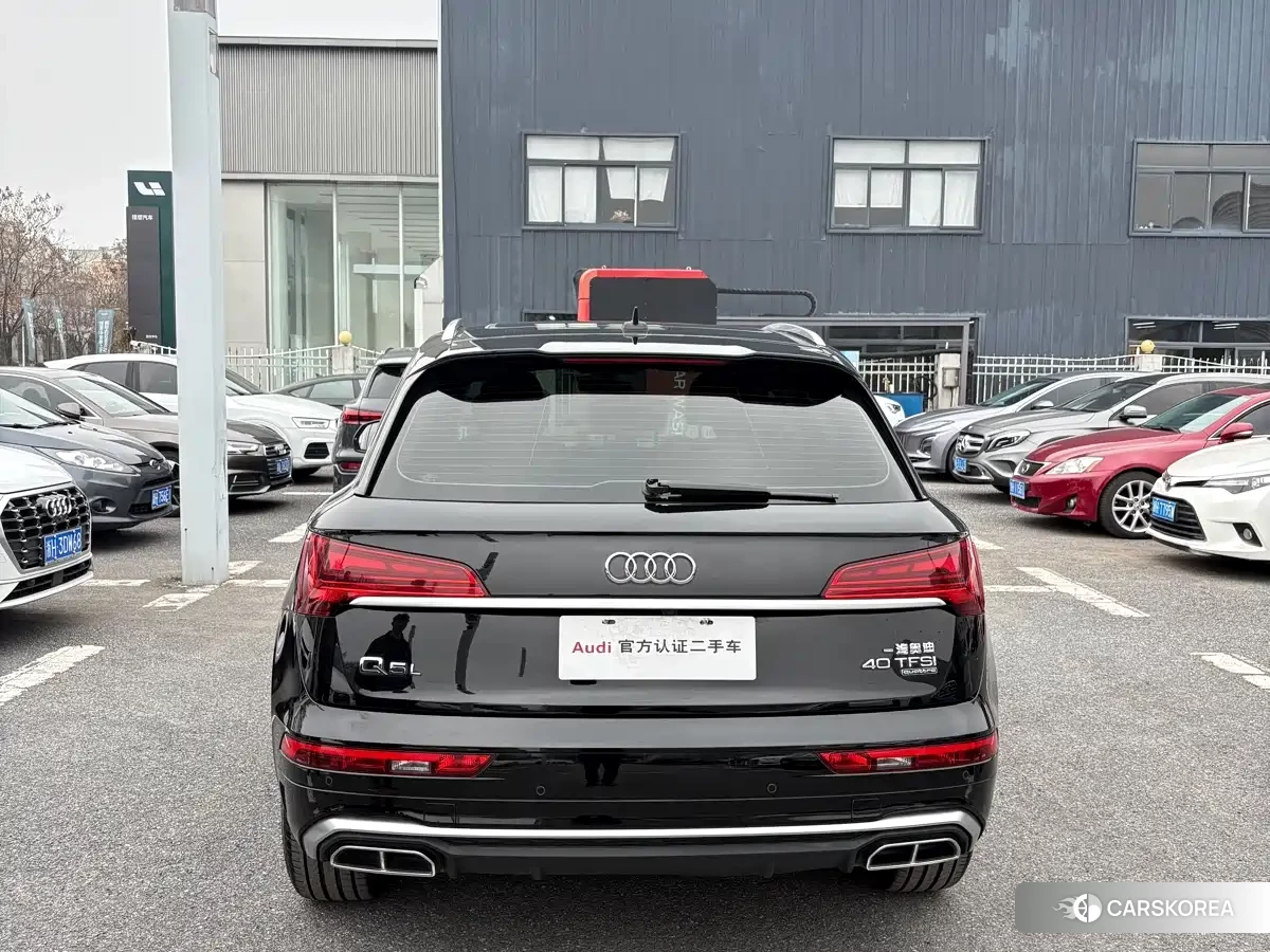 Audi Q5L 2022 Черный из Китая, фото 6