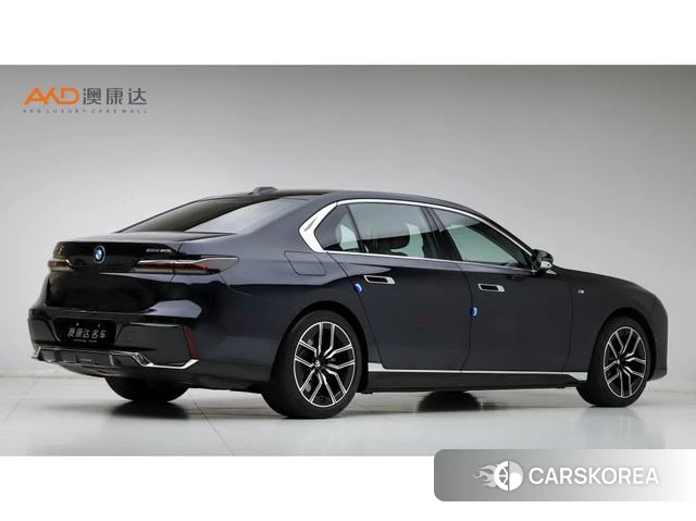 BMW i7 2023 Черный из Китая, фото 6