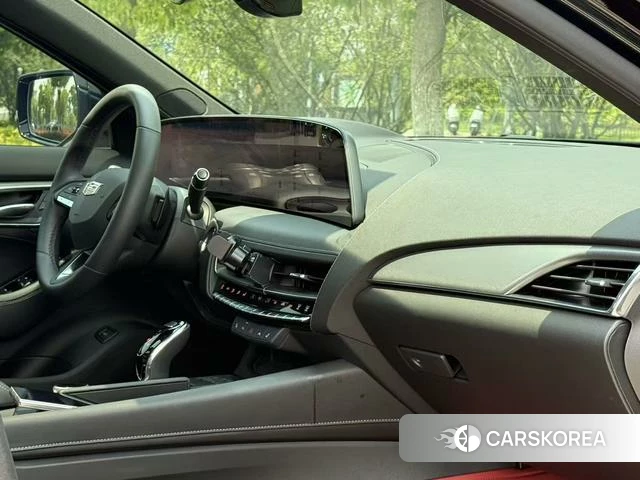 Cadillac CT5 id 4240958 из Китая 16