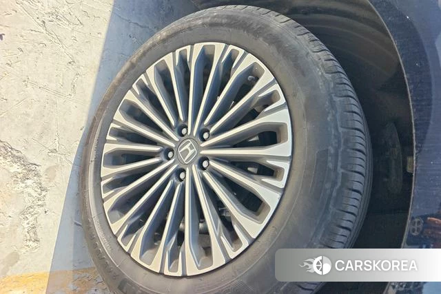 Honda Crown Road id 4279284 из Китая 13