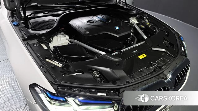 BMW 5 Series (G30) id 4195987 из Кореи 28