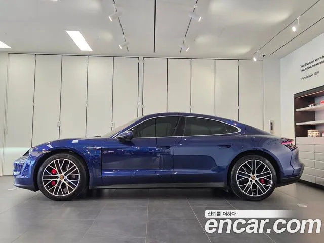 Porsche Taycan id 2719702 из Кореи 8