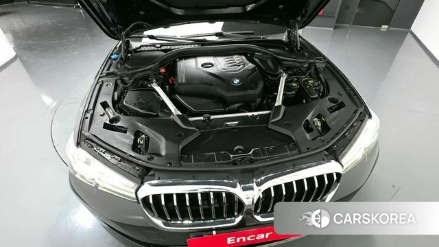 BMW 5 Series (G30) id 3923115 из Кореи 16