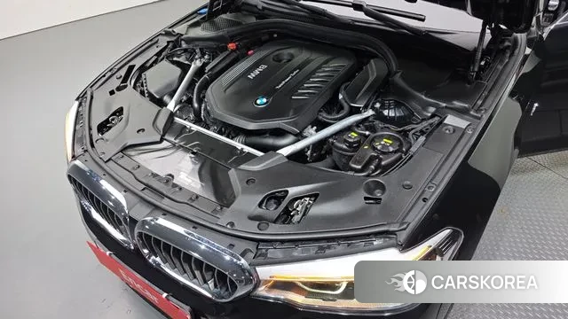 BMW 5 Series (G30) id 3107141 из Кореи 16