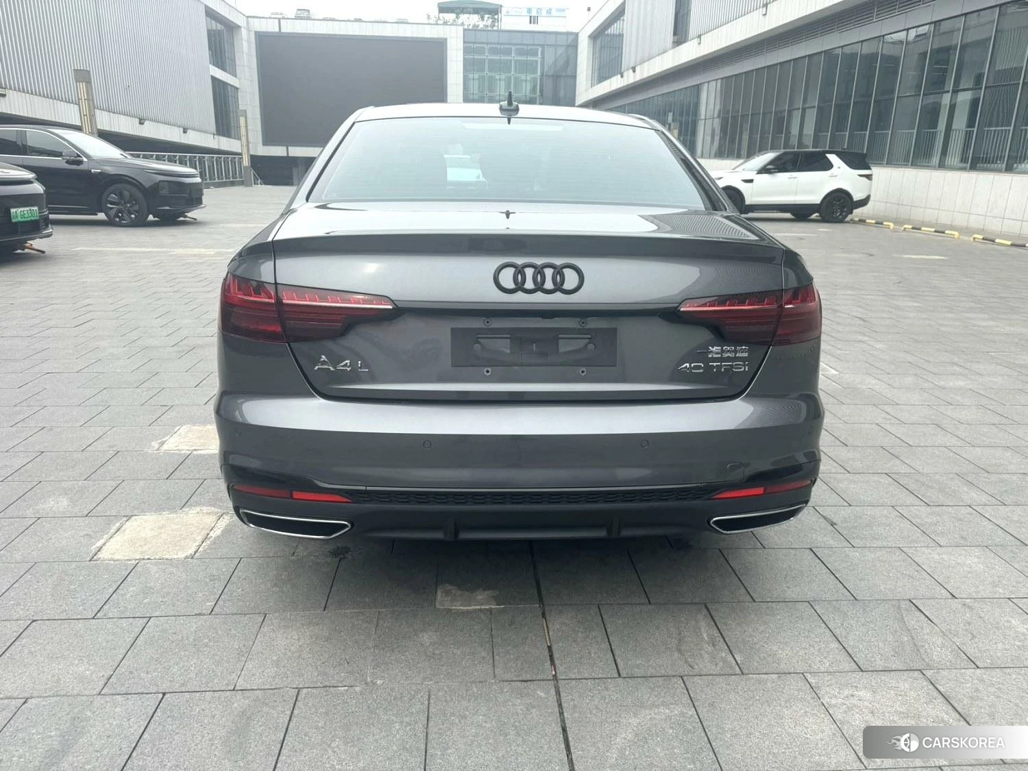Audi A4L 2021 Темно-серый из Китая, фото 6