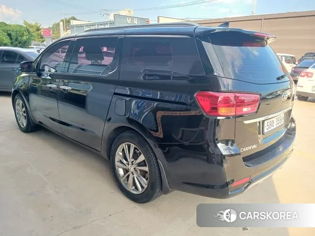 Kia The New Carnival id 3125512 из Кореи 14