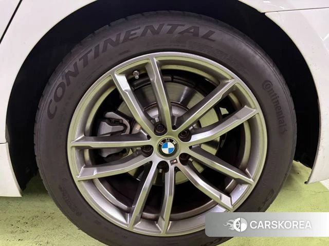 BMW 5 Series (G30) id 4310216 из Кореи 16