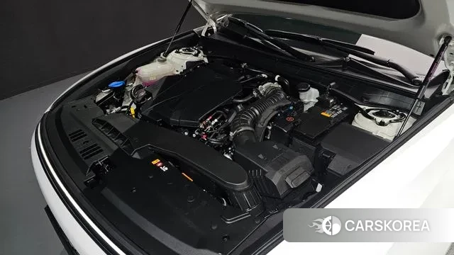 Hyundai Grandeur (GN7) id 3393945 из Кореи 16