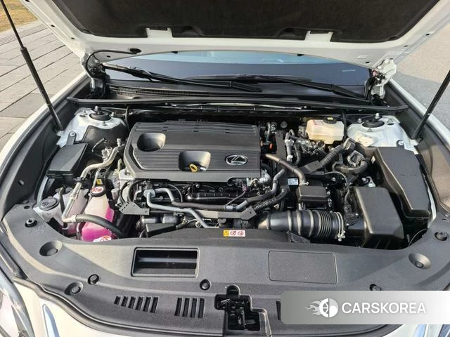 Lexus ES id 4314069 из Китая 11