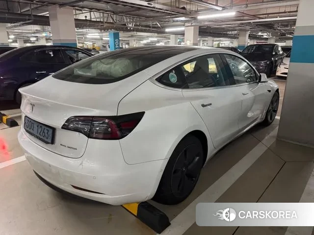 Tesla Model 3 2020 Белый из Кореи, фото 6