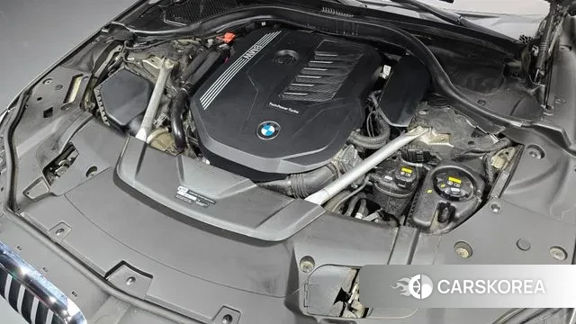 BMW 7 Series (G11) id 3454076 из Кореи 16